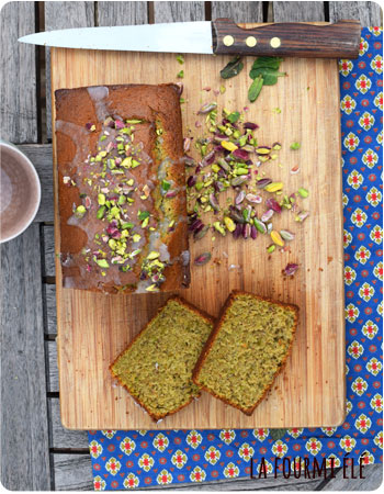 Cake à la pistache et à la fleur d'oranger